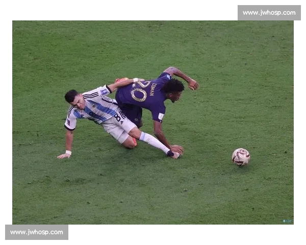 库尼亚斩 MVP！吻队徽庆功，妻子 ins 诉家的温度